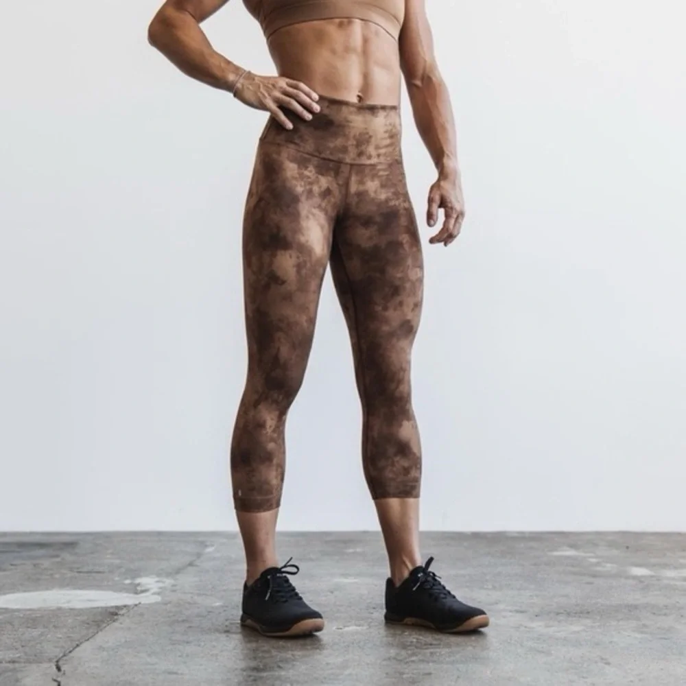 NOBULL Women’s High Rise Crop Tight Toffee‎ Brown Tie Dye size M